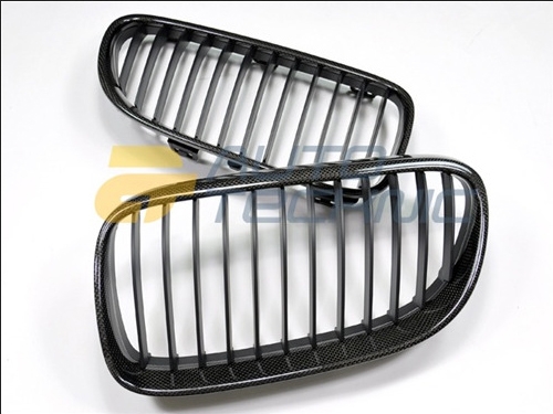 AutoTecknic Replacement Real Carbon Fiber Front Grilles BMW E92 Coupe | E93 Cabrio | 3 Series LCI 08-11